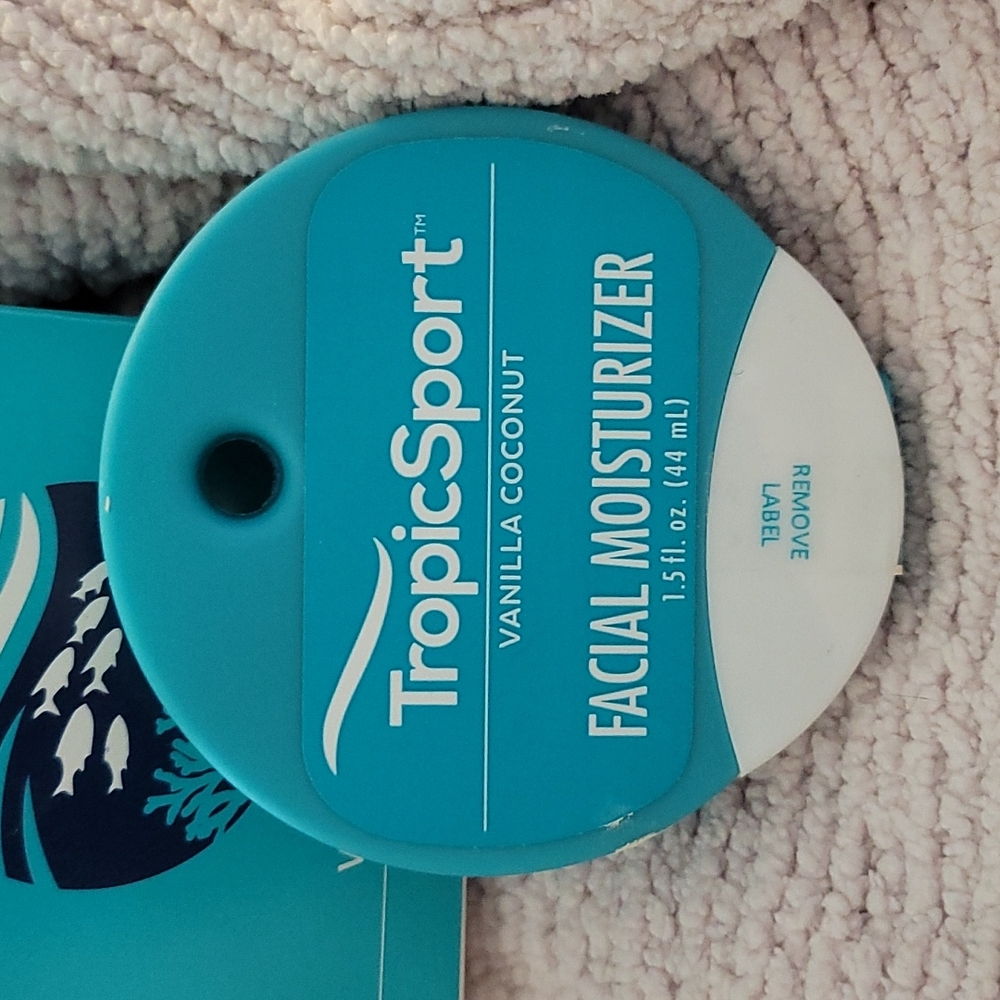Tropic Sport Replenish Facial Moisturizer - Picture 2 of 9